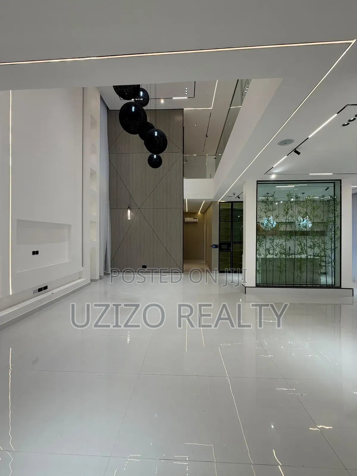 5bdrm Duplex in Osapa London for sale in Osapa london