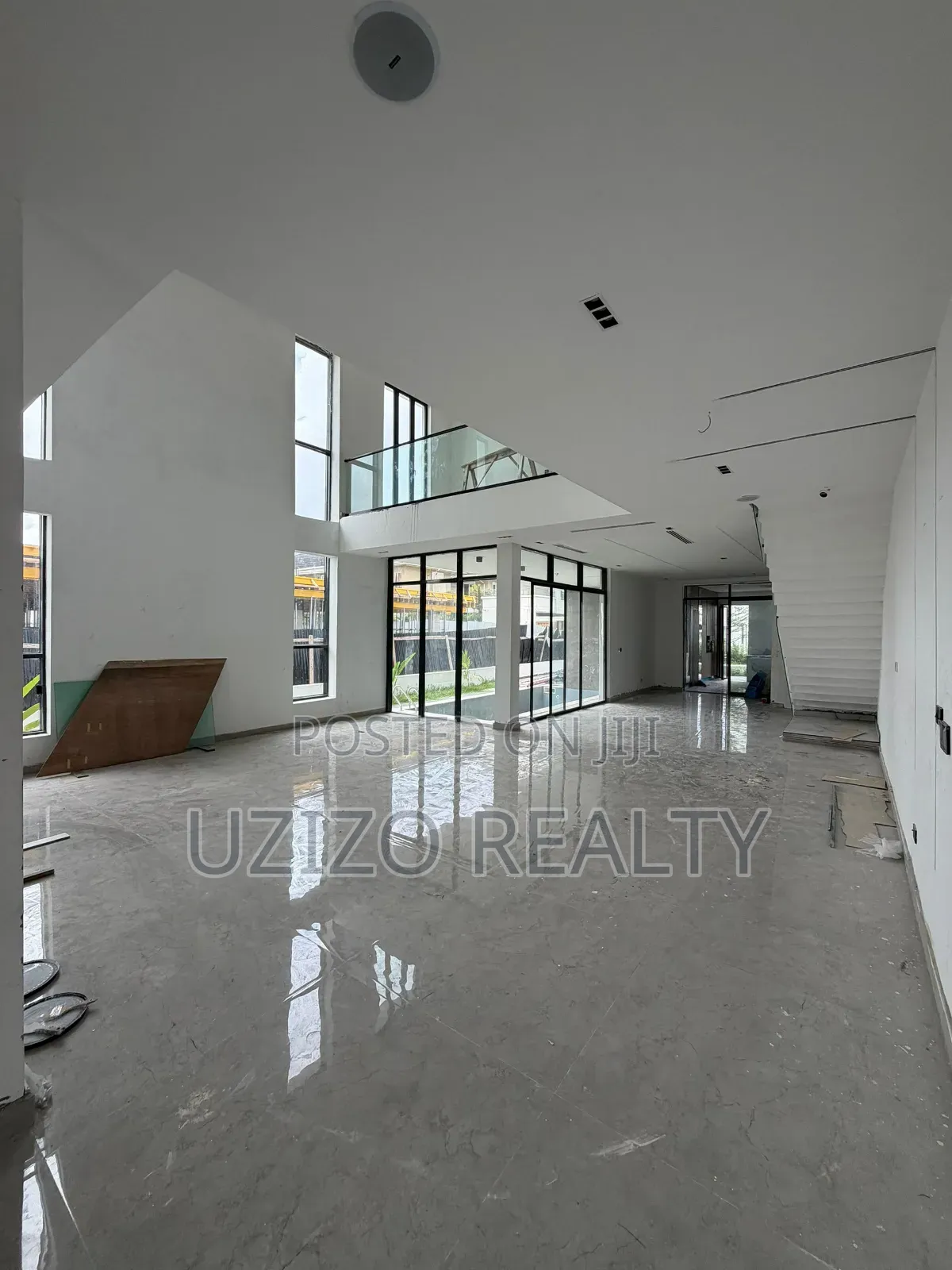 5bdrm Duplex in Ikate for sale in Ikate