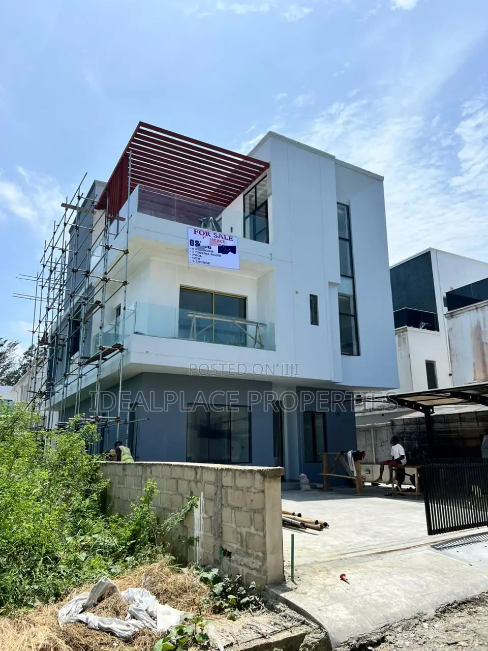 6bdrm Duplex in Megamound Estate, Ikota for sale in Ikota