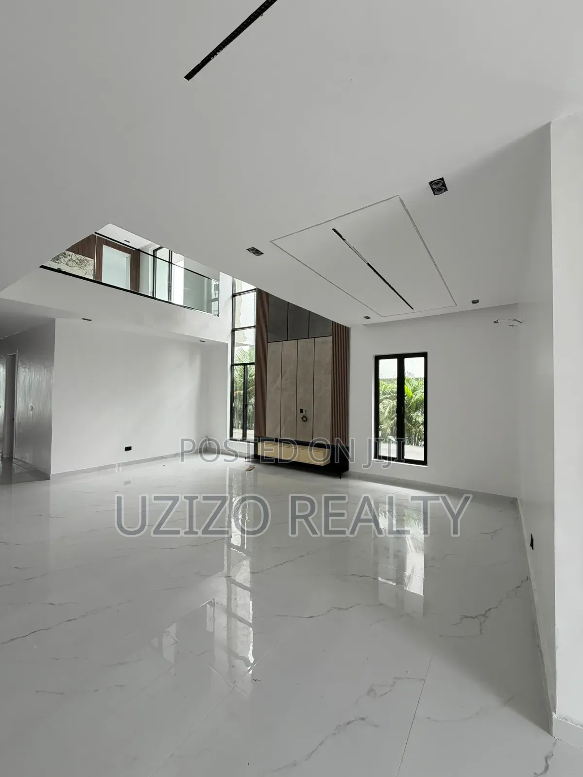 5bdrm Duplex in Ikate for sale in Ikate