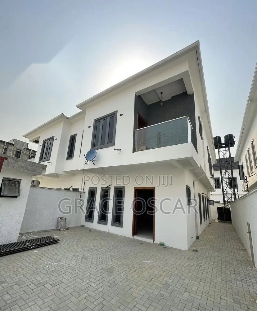 4bdrm Duplex in Ikate for sale in Ikate