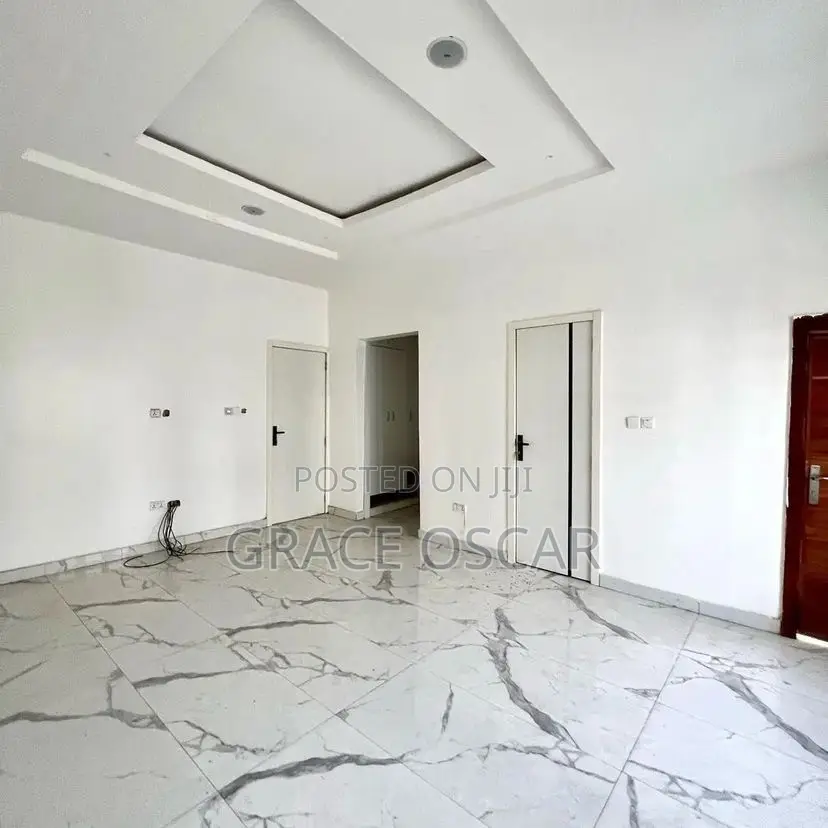 4bdrm Duplex in Ikate for sale in Ikate