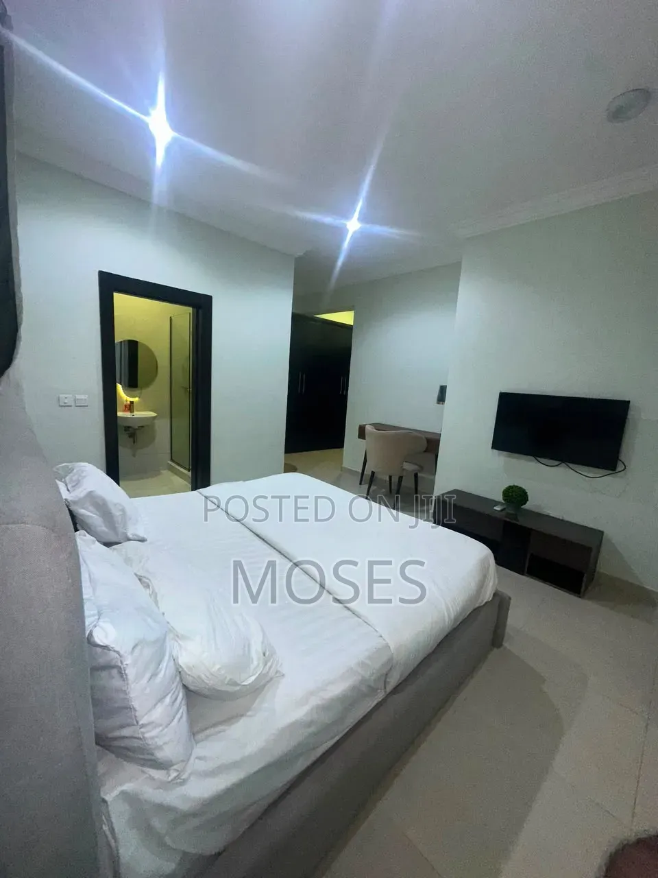 Furnished 1bdrm Shared Apartment in Bayview Estate, Ikate-Elegushi in Ikate-Elegushi