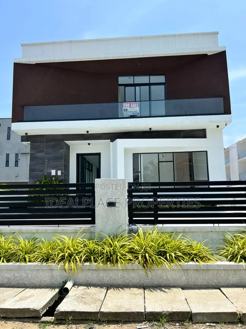 5bdrm Duplex in Megamound Estate, Ikota for sale in Ikota