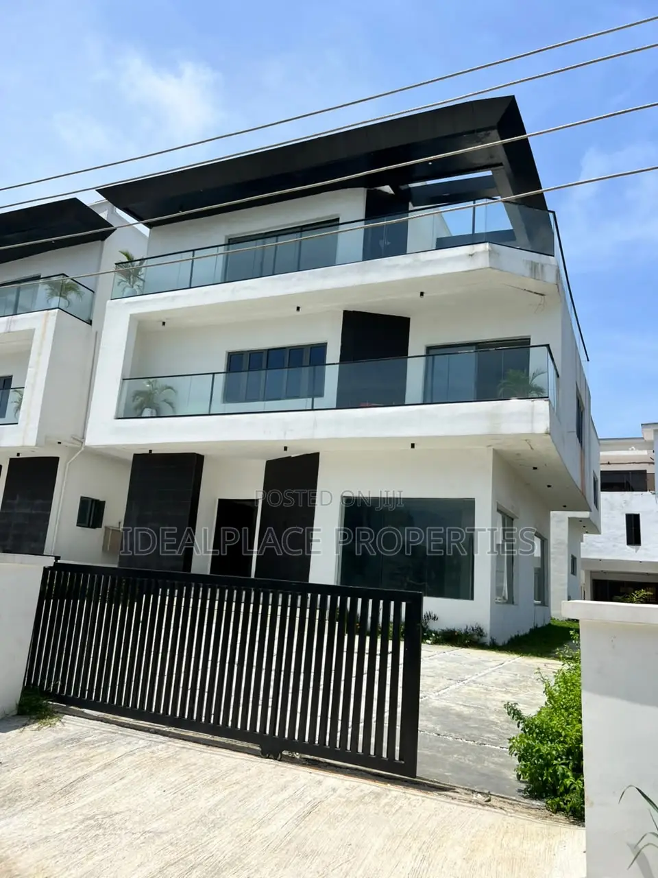 5bdrm Duplex in Megamound Estate, Ikota for sale in Ikota