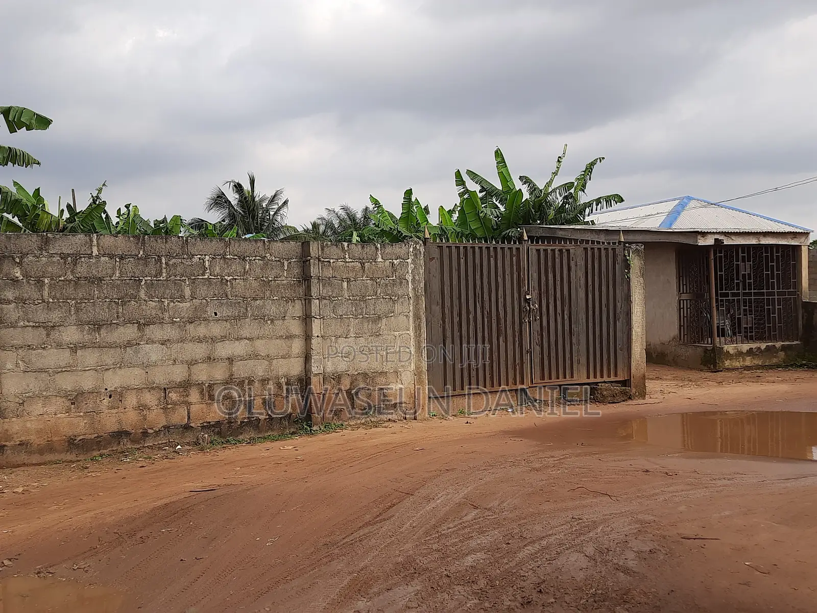 Uncompleted Building on Half Plot of Land in Ado-Odo/Ota