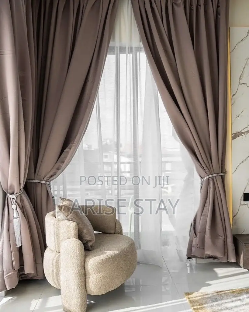 3-Bedroom Smart Penthouse With Rooftop Pool & Ps5 | Oniru in Victoria Island