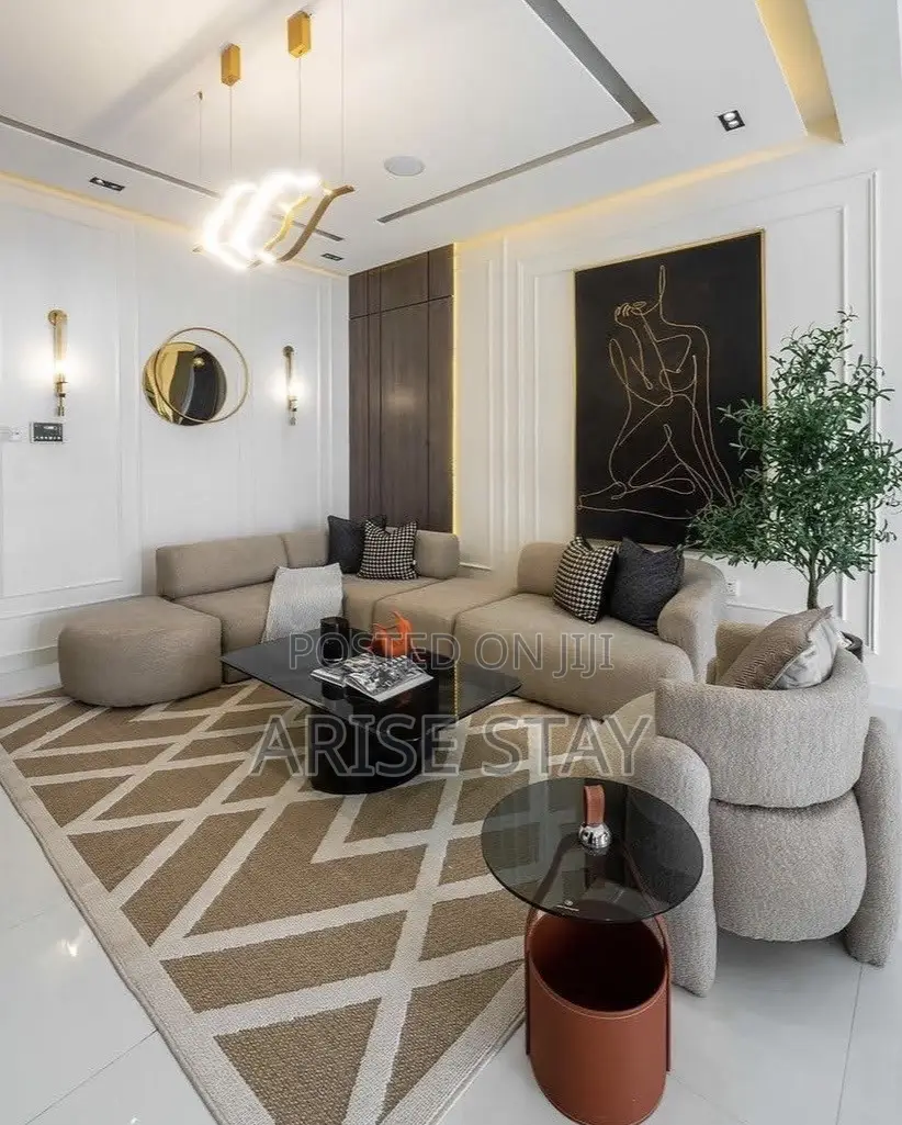 3-Bedroom Smart Penthouse With Rooftop Pool & Ps5 | Oniru in Victoria Island