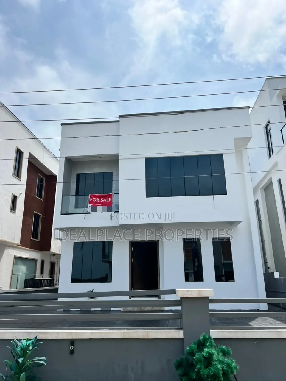 5bdrm Duplex in Megamound Estate, Ikota for sale in Ikota