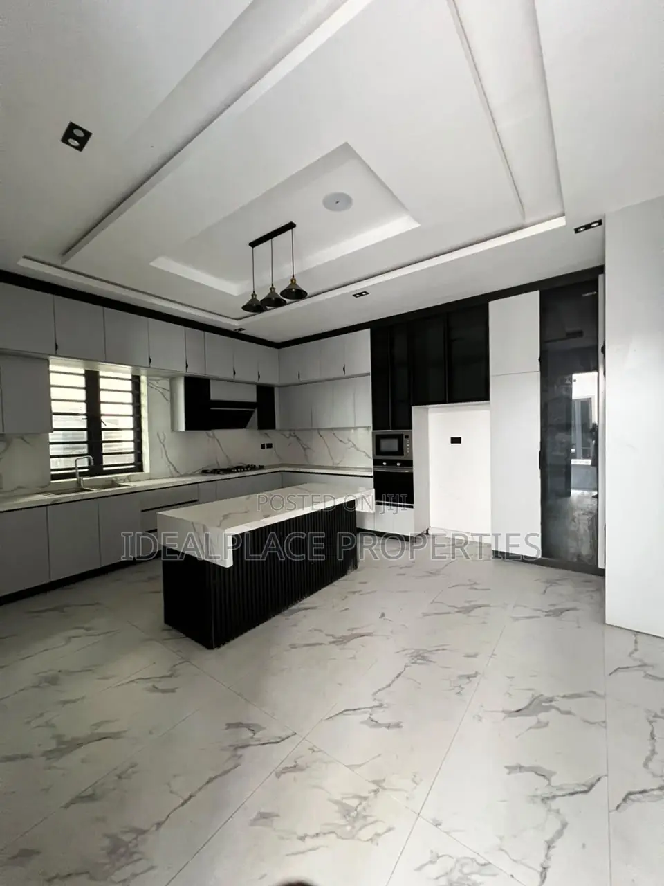 5bdrm Duplex in Megamound Estate, Ikota for sale in Ikota