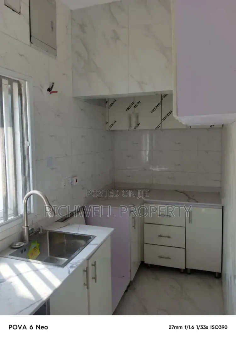 2bdrm Block of Flats in White Gate Oluyole for rent in Oluyole Estate