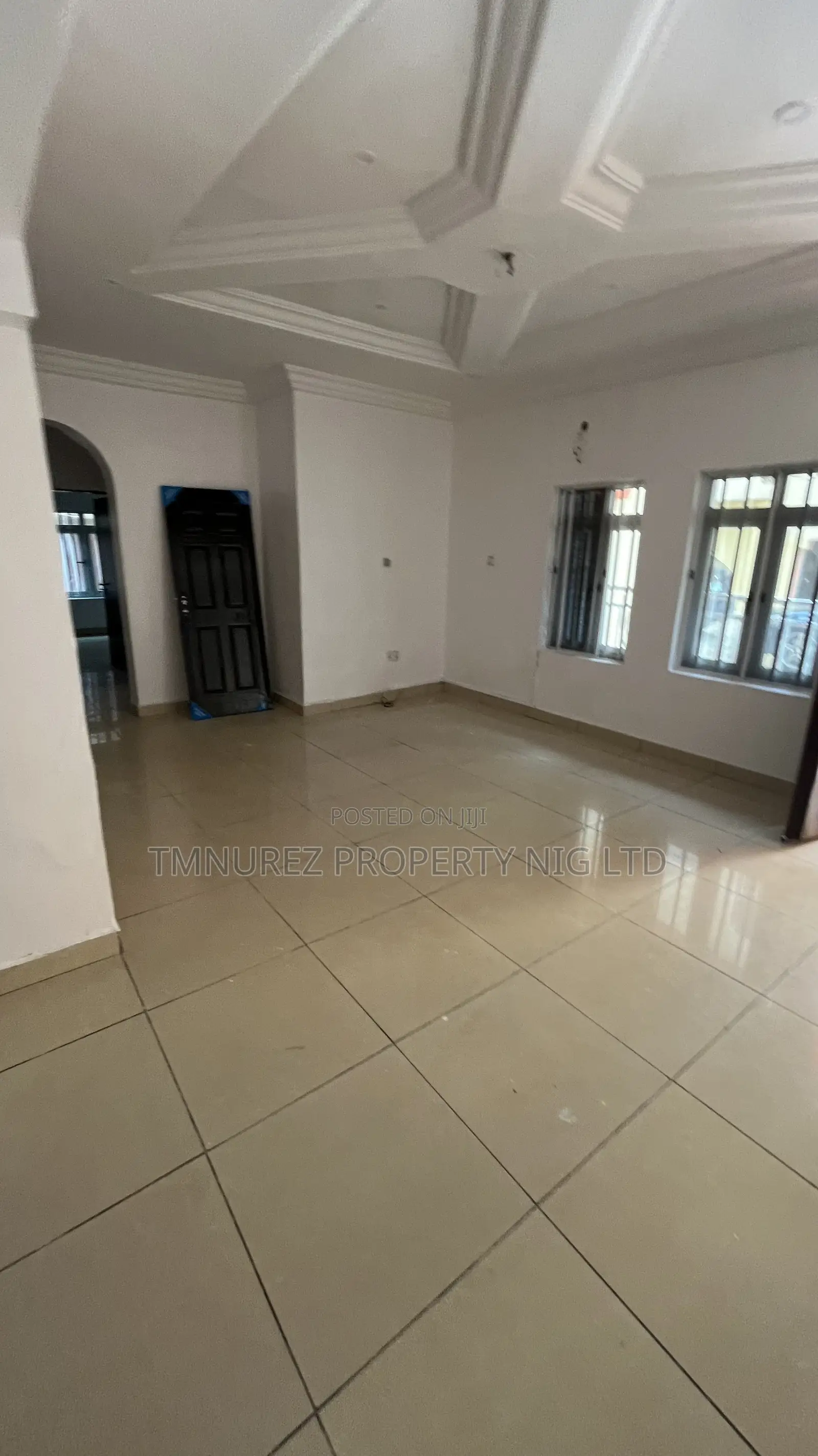 3bdrm Apartment in Inside An Estate for rent in Chevron