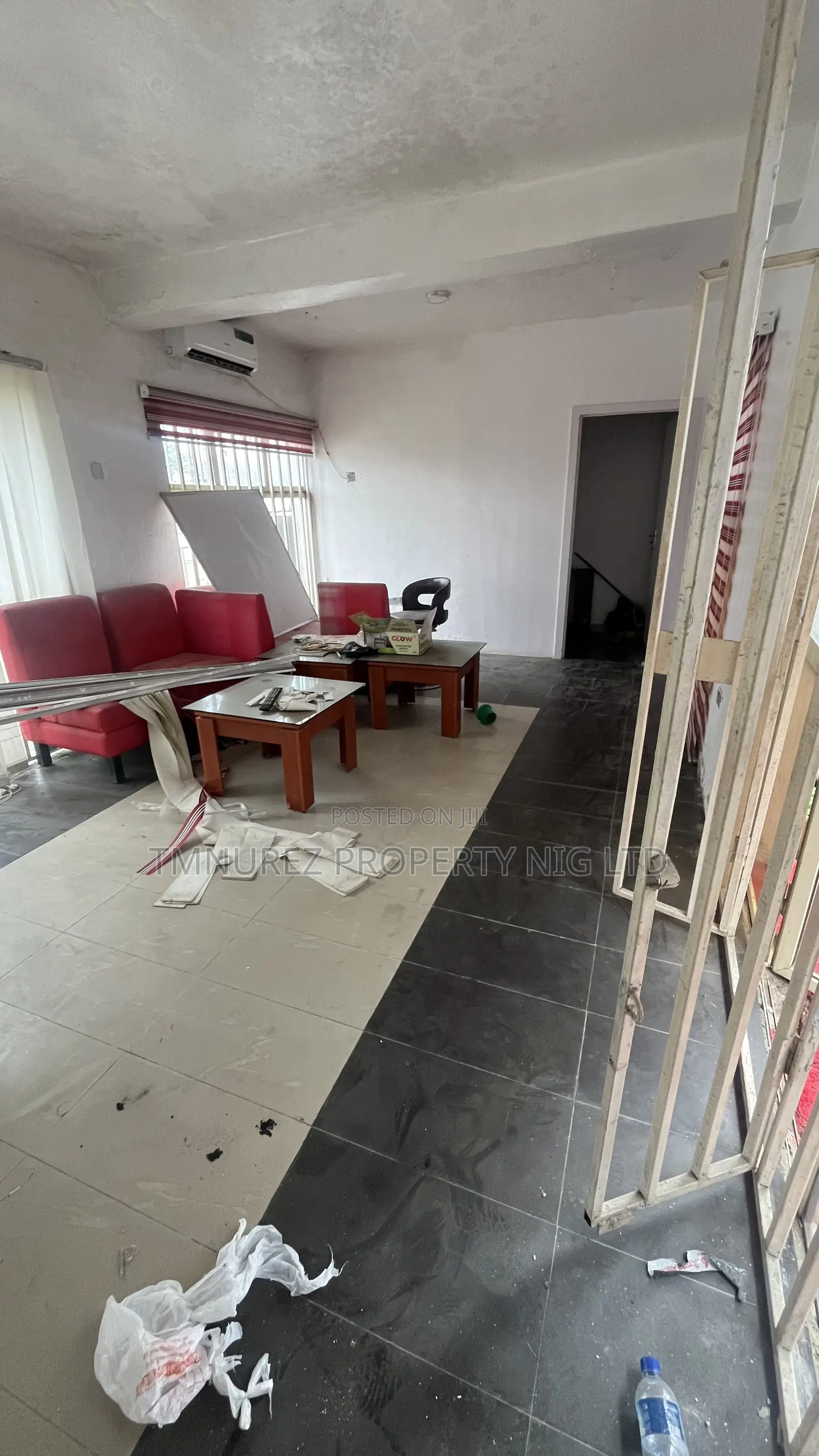 Showroom Shop in Sangotedo