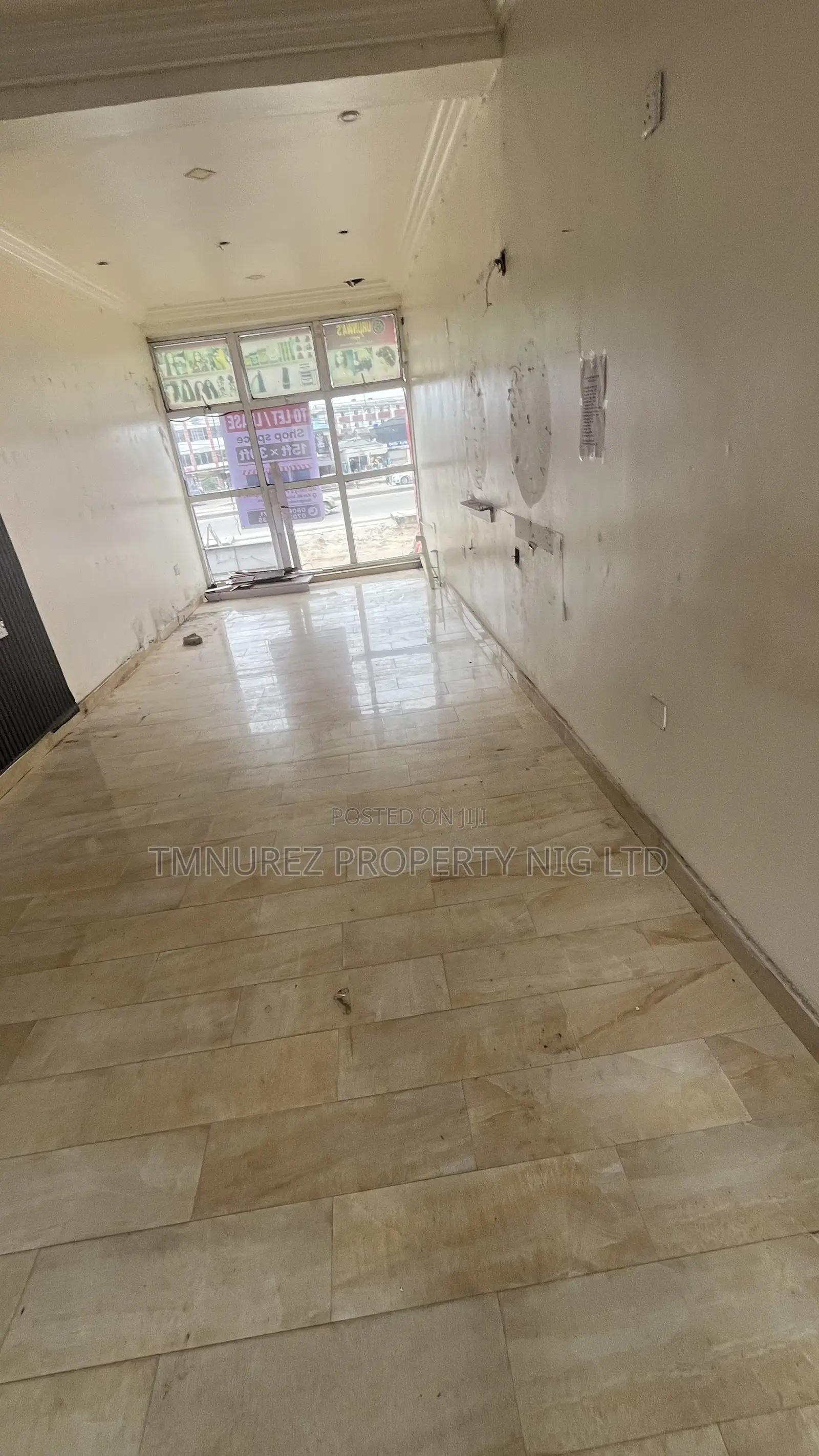 Showroom Shop in Sangotedo