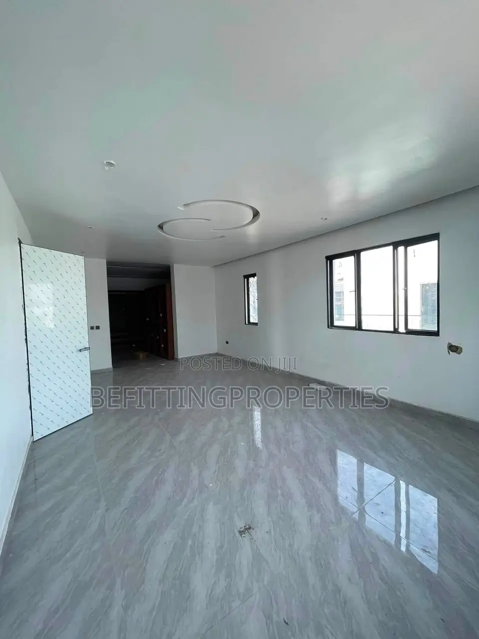 5bdrm Duplex in Osapa london for sale in Osapa london