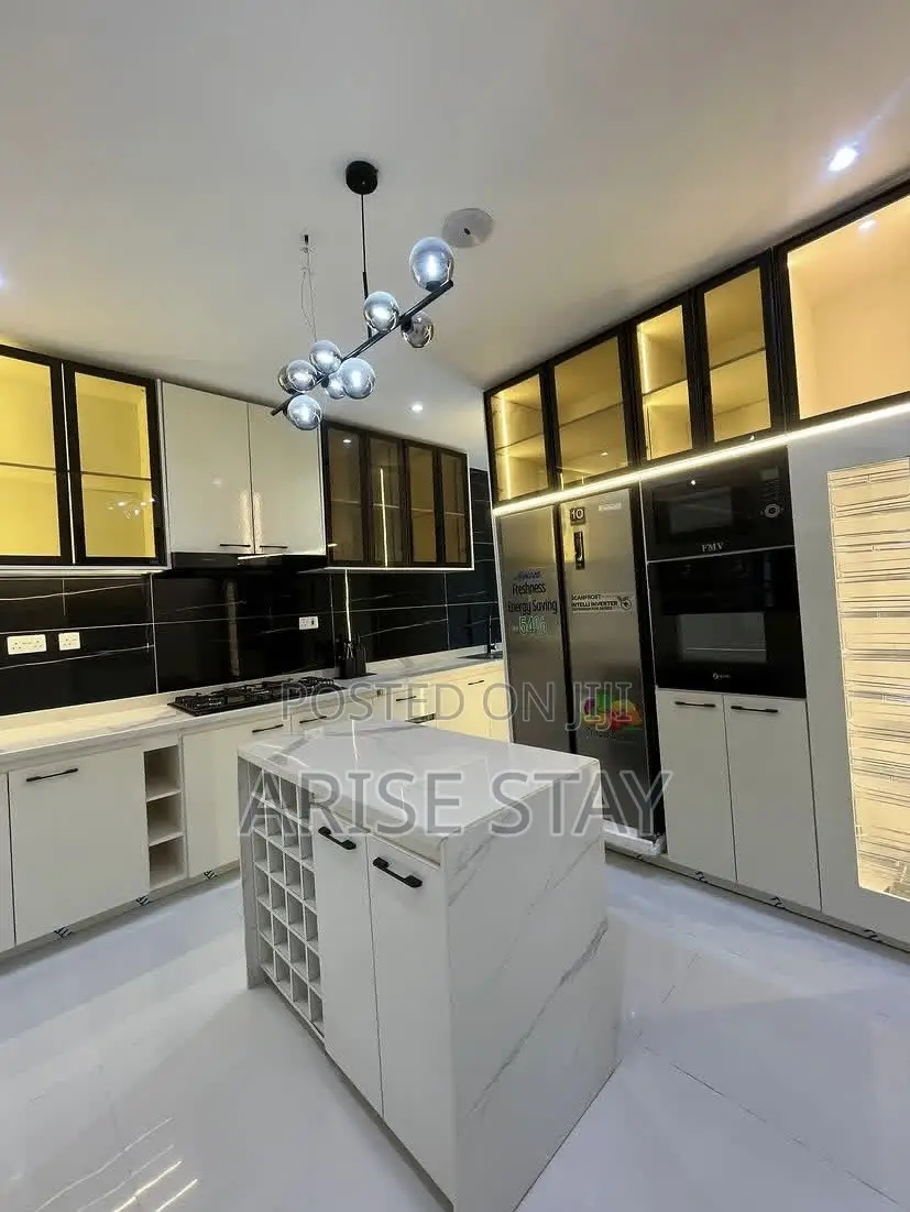 4-Bedroom Maisonette (2 Units) With Pool & Ps5 | Ikate Lekki in Ikate