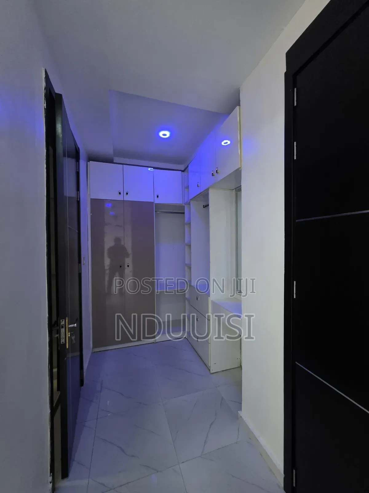 4bdrm Townhouse/Terrace in Chevron for sale in Chevron