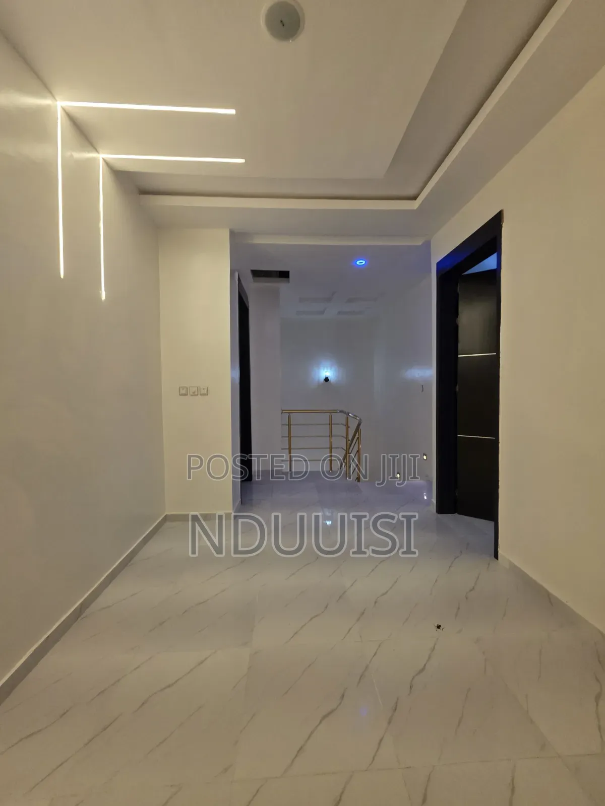 4bdrm Townhouse/Terrace in Chevron for sale in Chevron