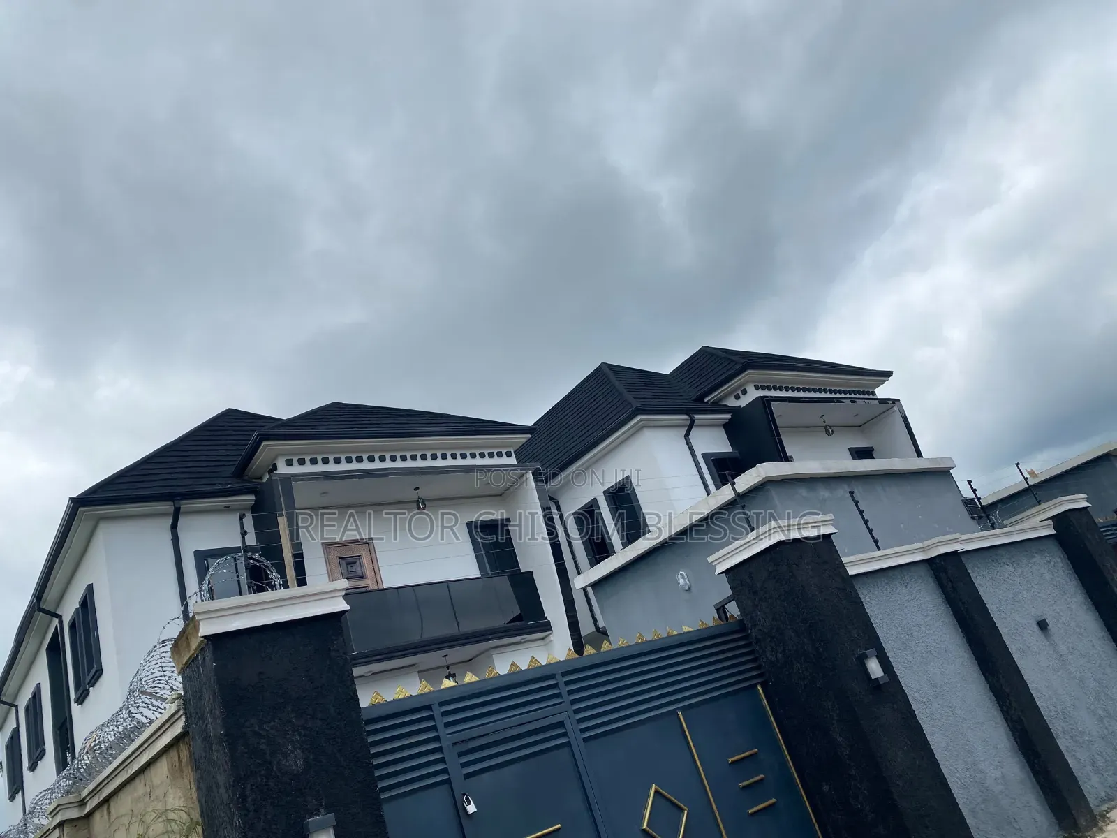 Furnished 4bdrm Duplex in Umuobia Housing, Umuahia for sale in Umuahia