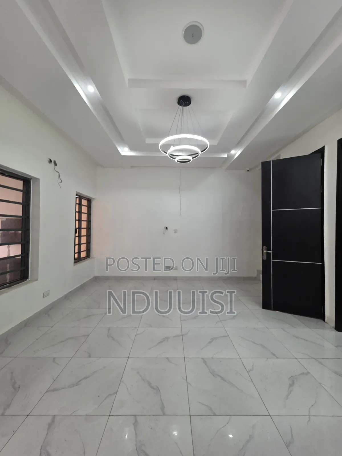 2bdrm Townhouse/Terrace in Chevron for sale in Chevron