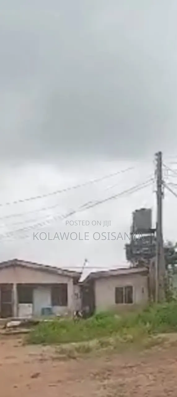 5bdrm Apartment in Igando / Ikotun/Igando for sale in Igando / Ikotun/Igando