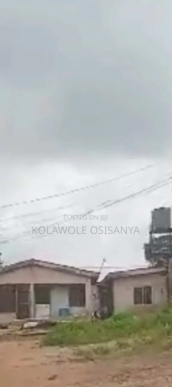 5bdrm Apartment in Igando / Ikotun/Igando for sale in Igando / Ikotun/Igando
