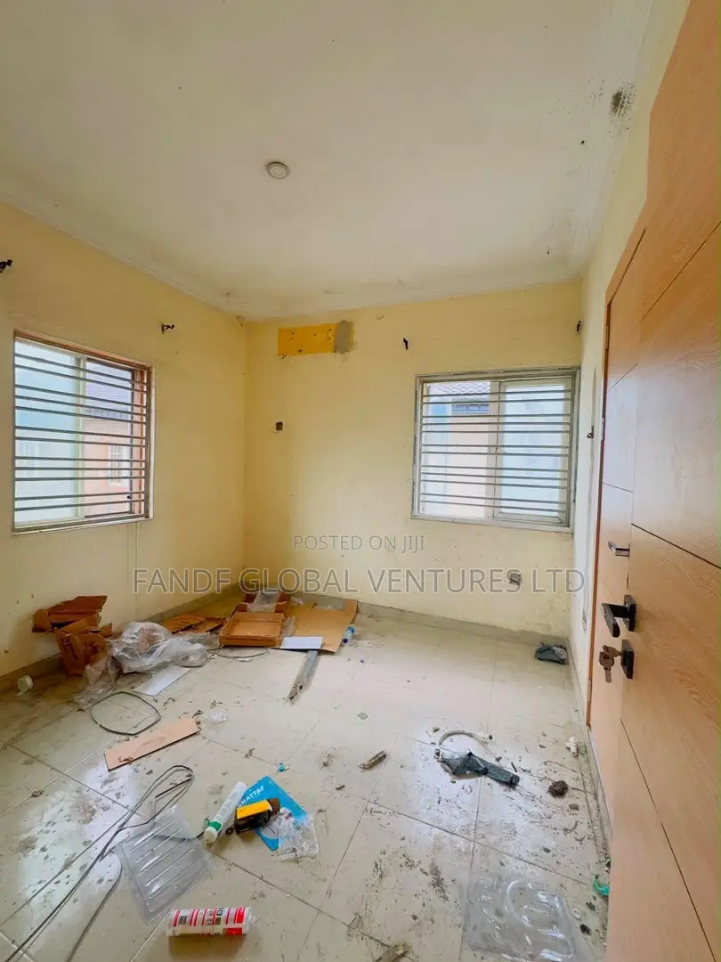 3bdrm Duplex in Magodo for sale in Magodo
