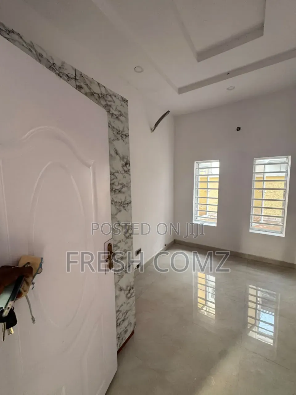 Mini Flat in Chevron for rent in Chevron