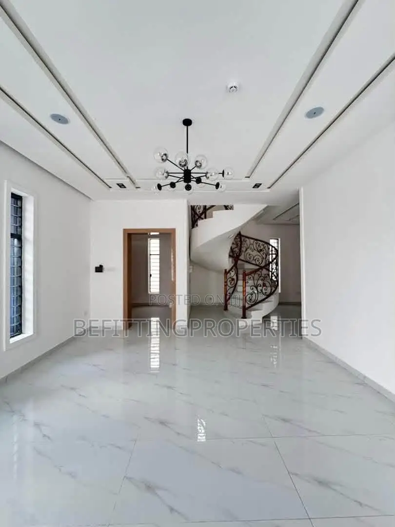 5bdrm Duplex in Omole Phase 1 for sale in Omole Phase 1
