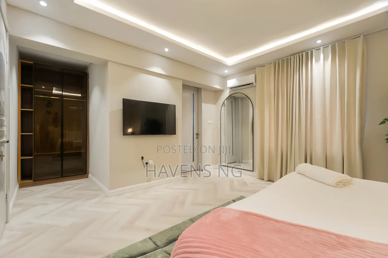 1-Bedroom Cozy Apartment in Lekki Phase 1