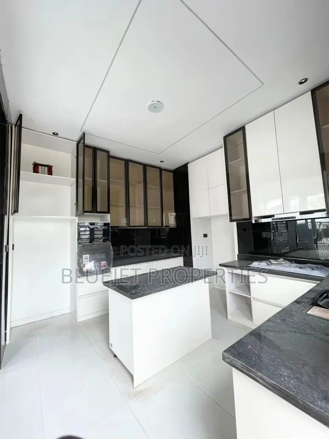 Furnished 4bdrm Duplex in Ikota Lekki for sale in Ikota