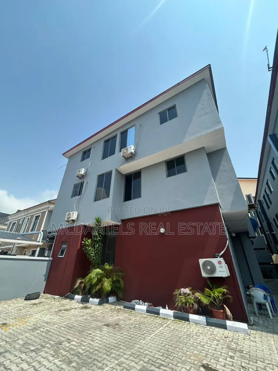 3bdrm Apartment in Lekki Phase 1 for sale in Lekki Phase 1