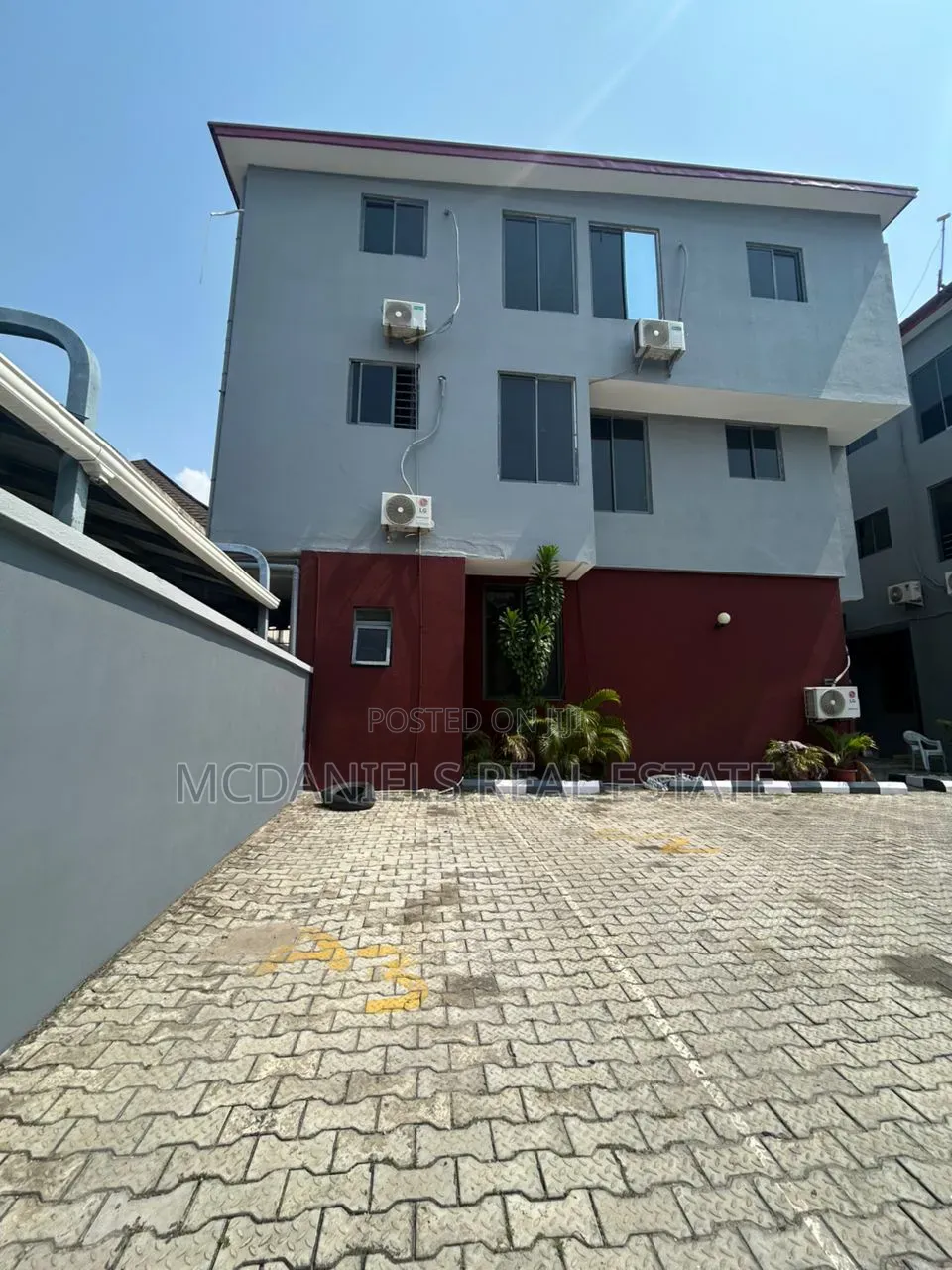3bdrm Apartment in Lekki Phase 1 for sale in Lekki Phase 1