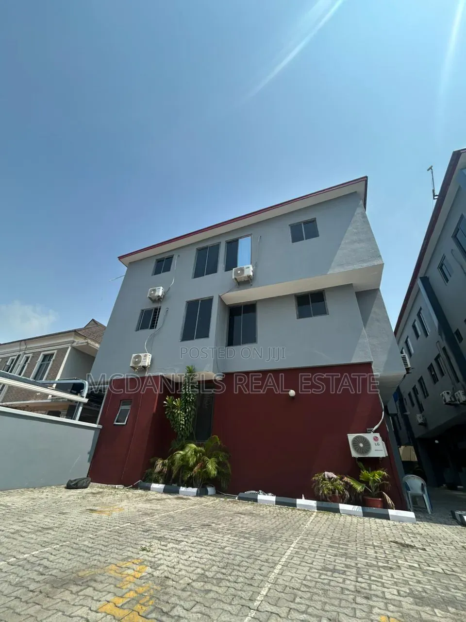 3bdrm Apartment in Lekki Phase 1 for sale in Lekki Phase 1
