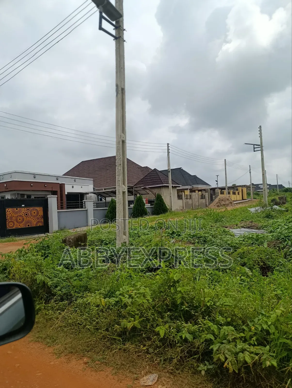 Plots of Land for Sale Along Tipper Garage,Challenge Ibadan in Akala Express