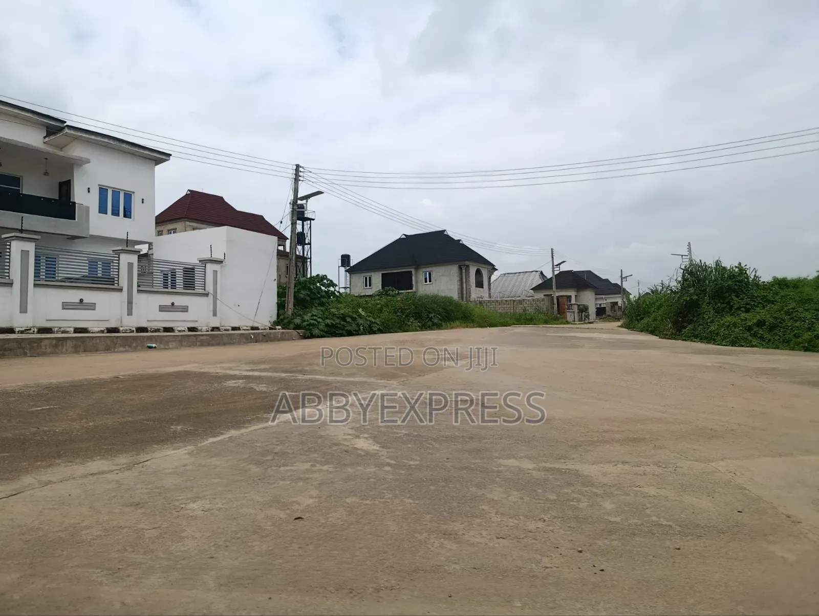 Plots of Land for Sale Along Tipper Garage,Challenge Ibadan in Akala Express