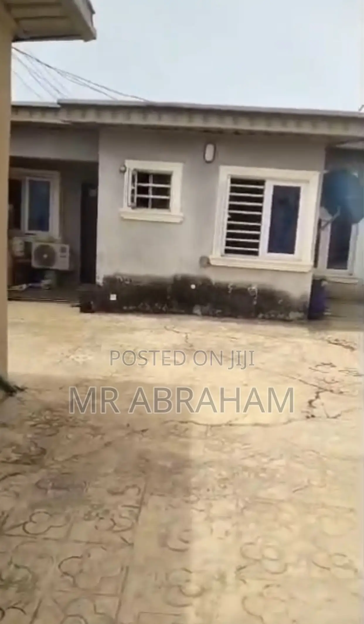 12bdrm Bungalow in Baruwa, Ipaja, Lagos for sale in Baruwa