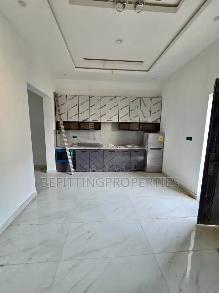 5bdrm Duplex in Omole Phase 1 for sale in Omole Phase 1