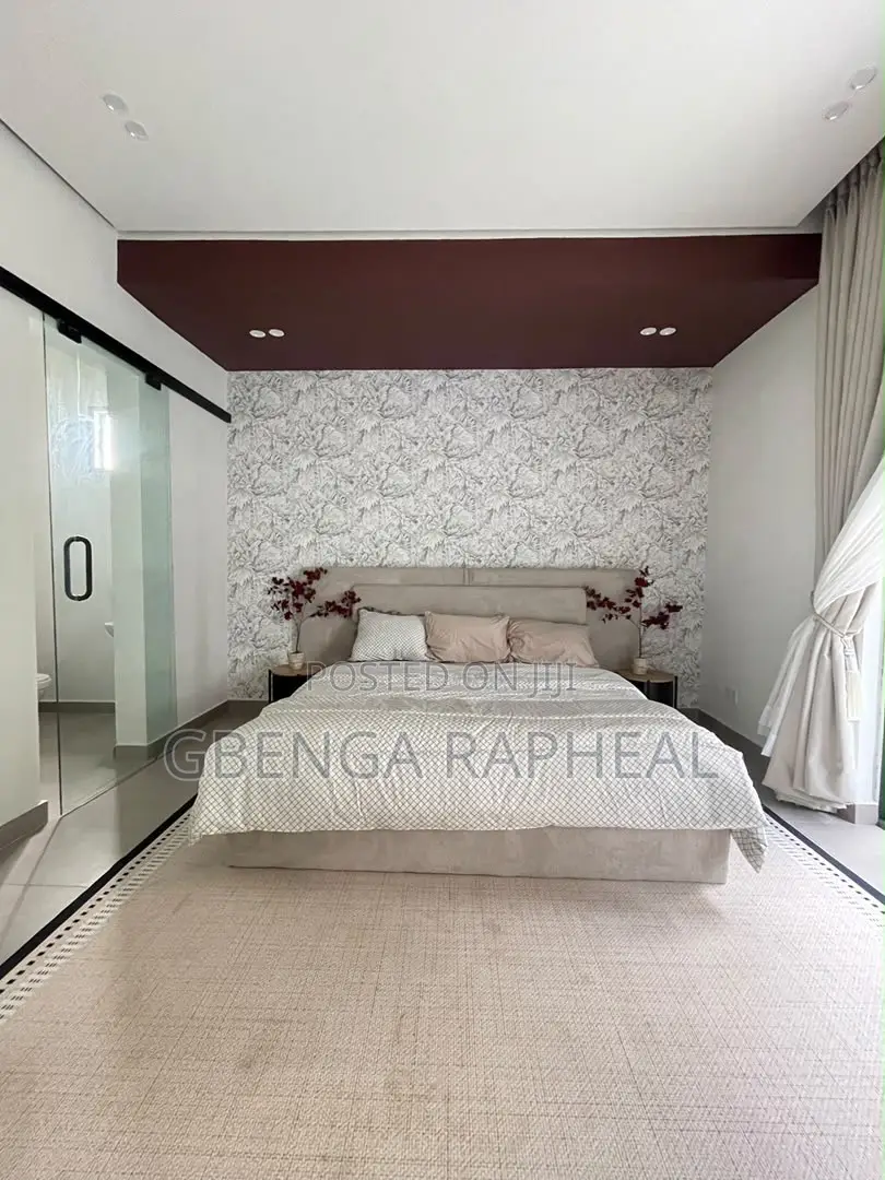 Furnished 2bdrm Block of Flats in Spar Road Ikate, Lekki for sale in Lekki