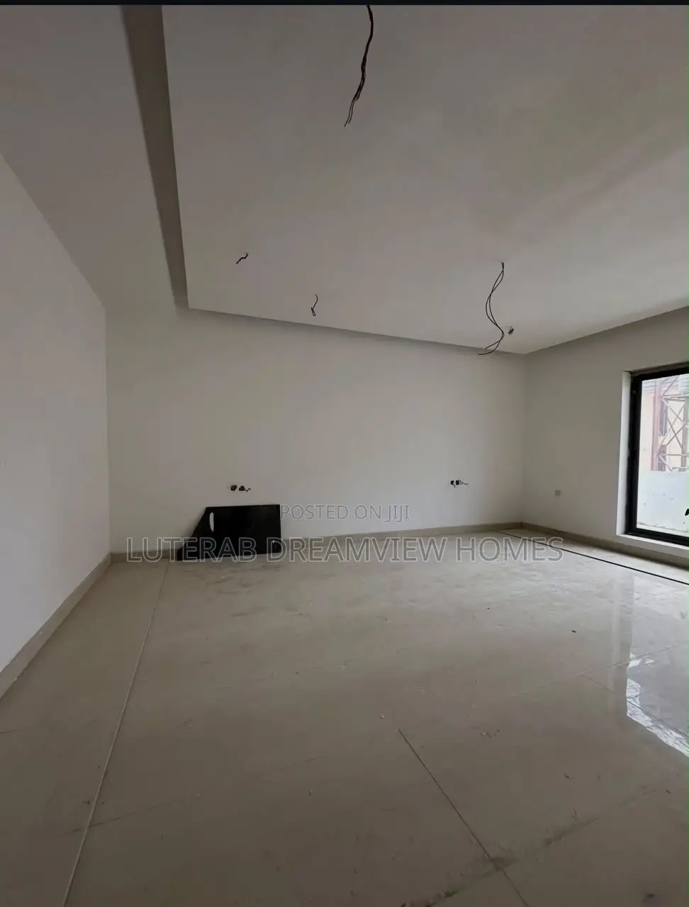 4bdrm Townhouse/Terrace in Jahi Main for sale in Jahi
