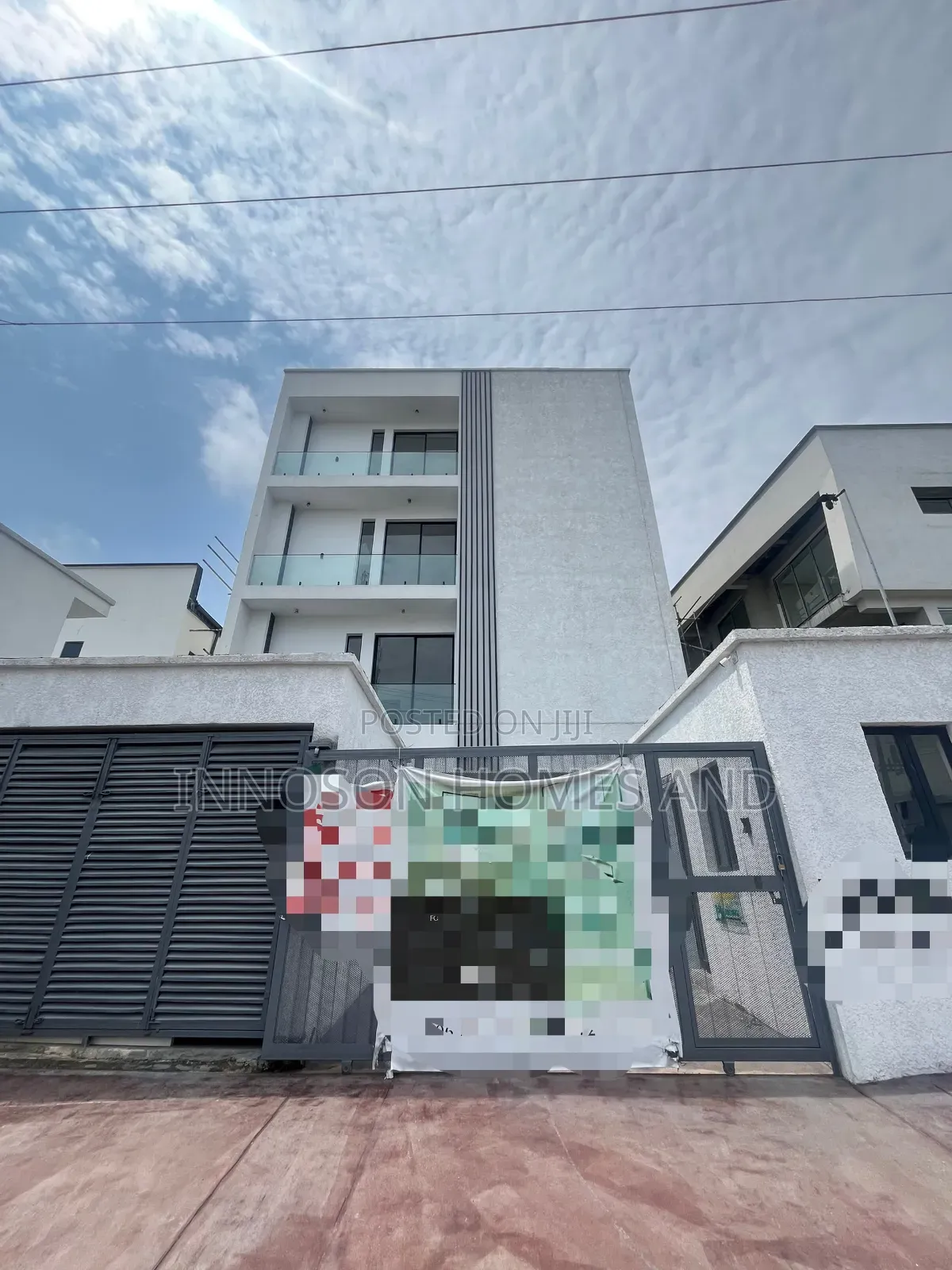 4bdrm Townhouse/Terrace in Chevron for sale in Chevron
