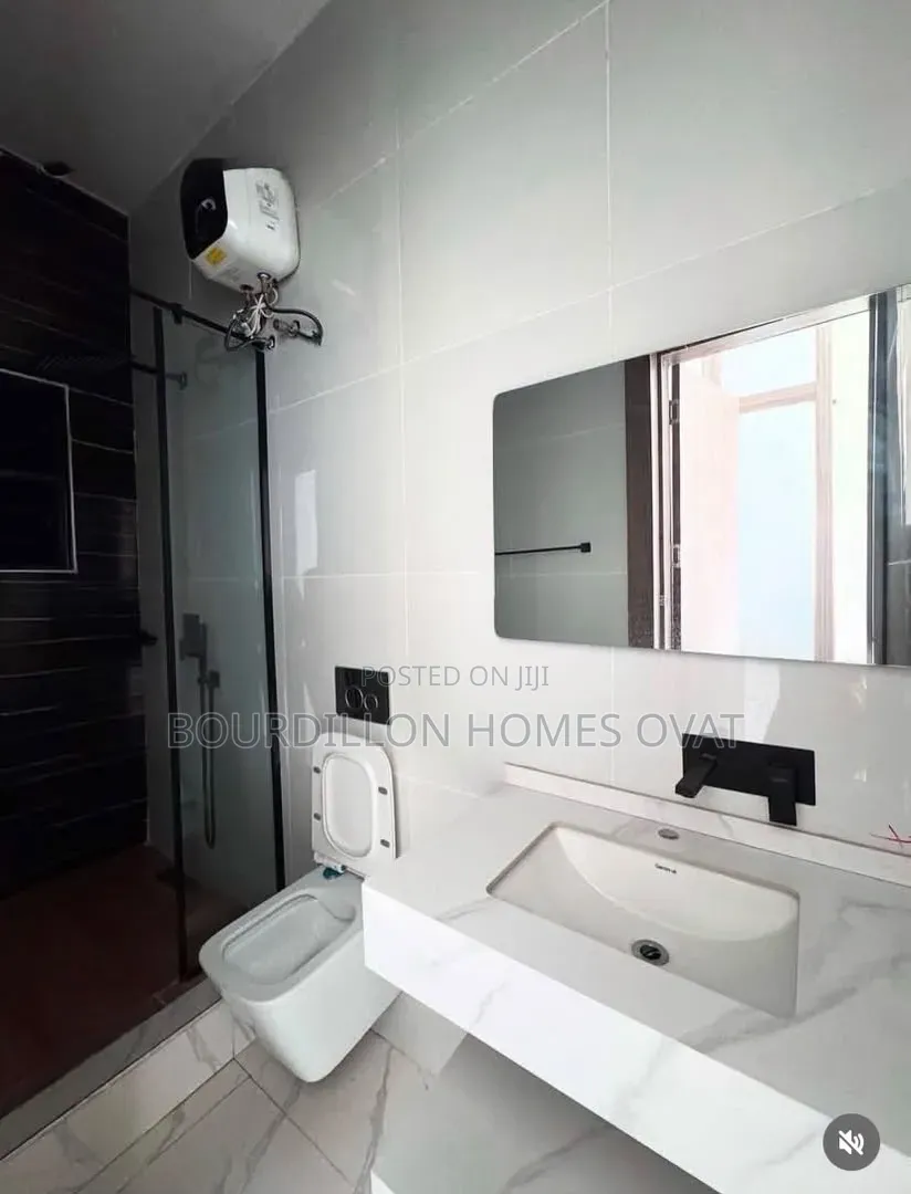 3bdrm Apartment in Lekki Phase 1 for rent in Lekki Phase 1