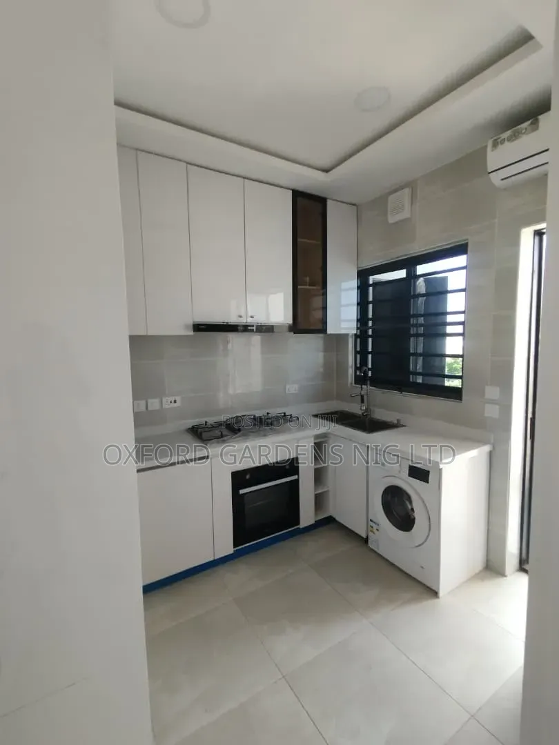 3bdrm Block of Flats in Lekki Phase 1 for sale in Lekki Phase 1