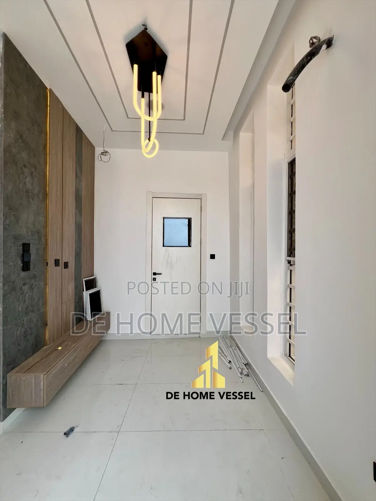 5bdrm Duplex in Chevron for sale in Chevron