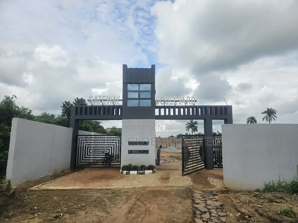 Furnished 3bdrm Bungalow in Along The Kobape, Obafemi-Owode for sale in Obafemi-Owode