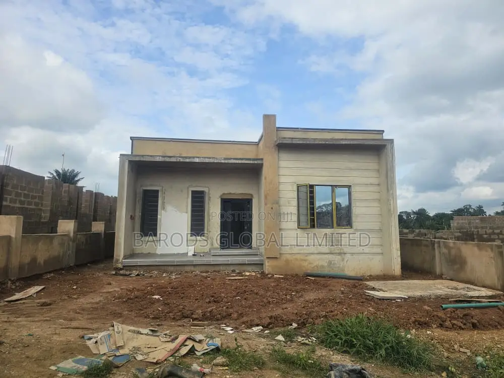 Furnished 3bdrm Bungalow in Along The Kobape, Obafemi-Owode for sale in Obafemi-Owode