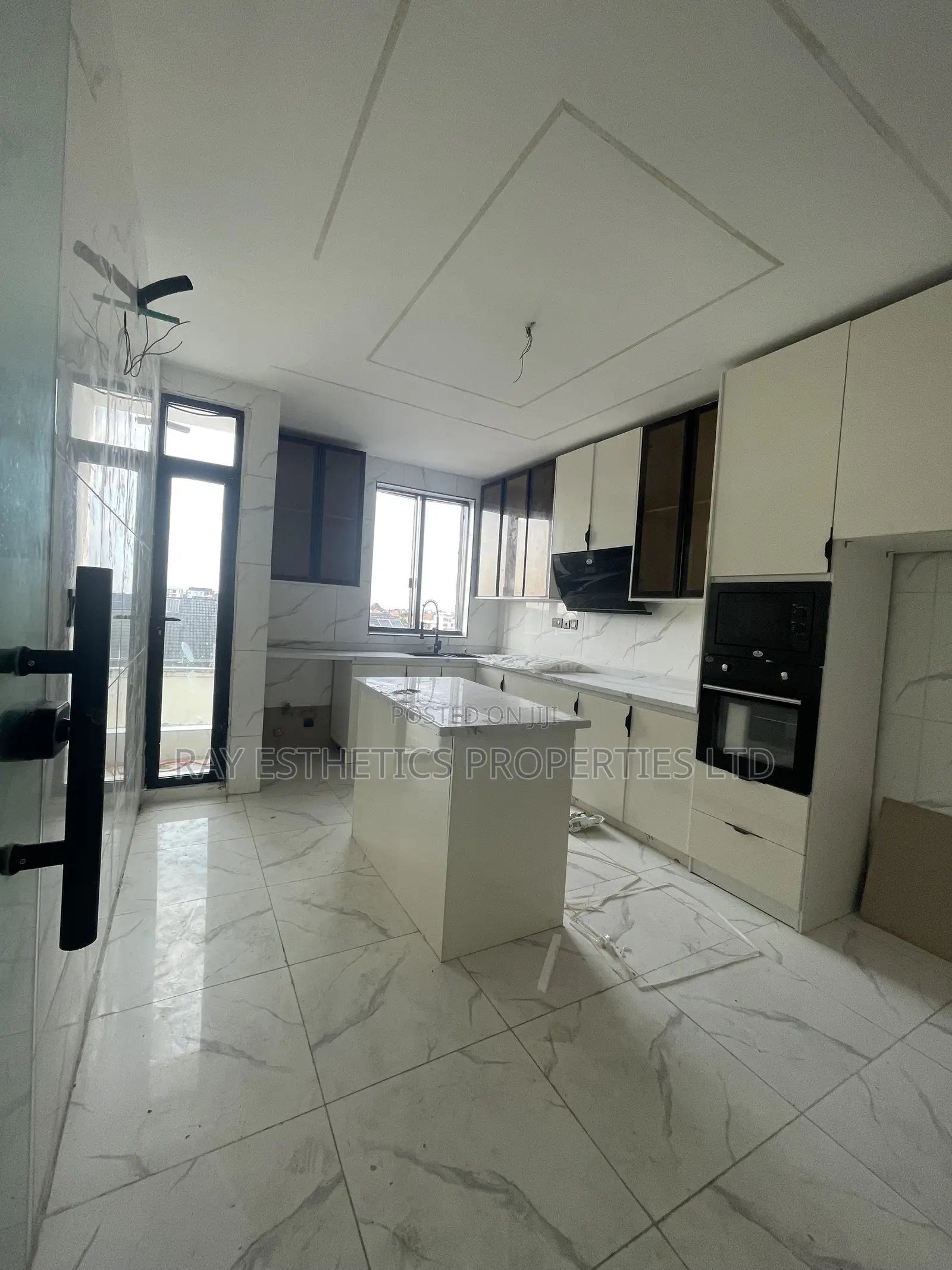 2bdrm Block of Flats in Ikate for sale in Ikate