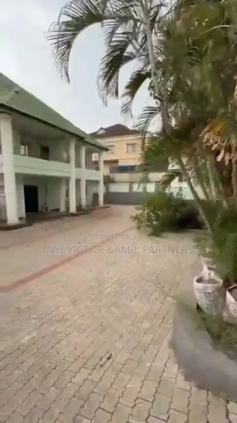 5bdrm Duplex in Maitama for sale in Maitama