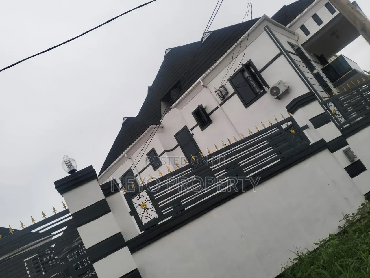 Family Deed Larry Olumo in Igbogbo
