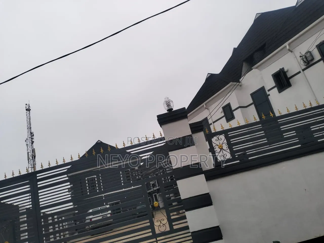 Family Deed Larry Olumo in Igbogbo